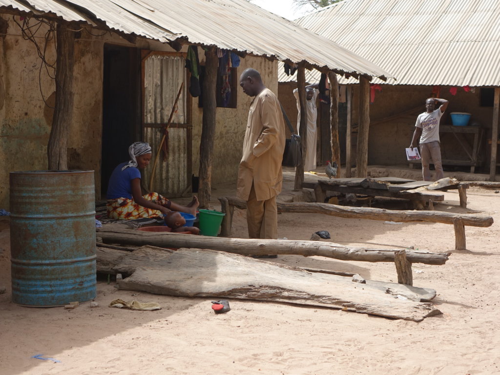Pozzo profondo di Kenwal in Senegal by Balouo Salo - Raoul Vecchio